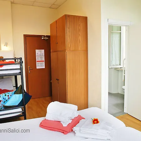 אכסניה Santangela & *