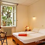 Hostel Santangela Hostel&rooms Menaggio